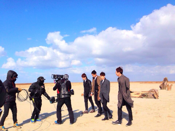 2AM MV 側拍