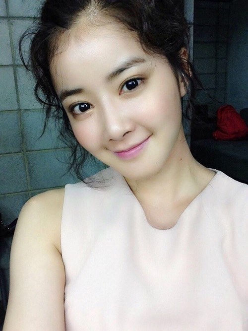李詩英