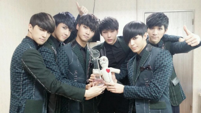 VIXX 音銀一位認證照