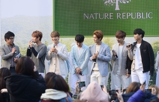 EXO 明洞簽名會 EXO 明洞簽名會