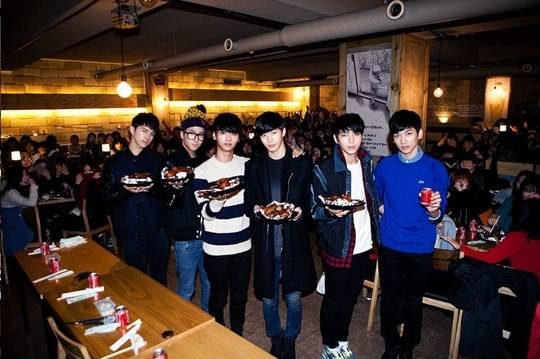 VIXX 與粉絲的炸雞派對