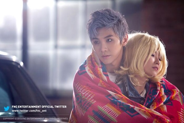 宋承炫、宋恩伊反串 Trouble Maker 宋承炫、宋恩伊反串 Trouble Maker