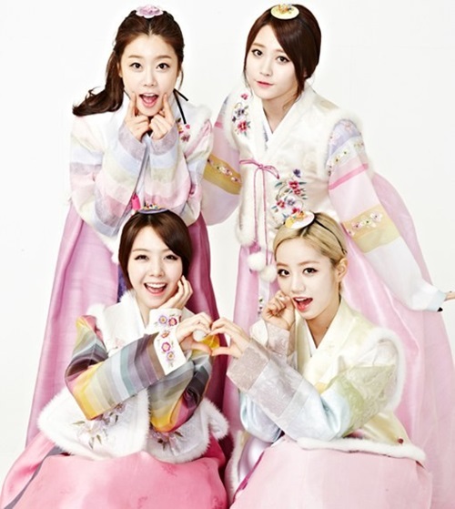 Girl's Day 韓服