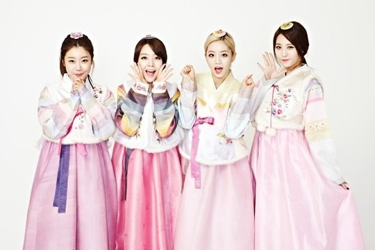 Girl's Day 韓服