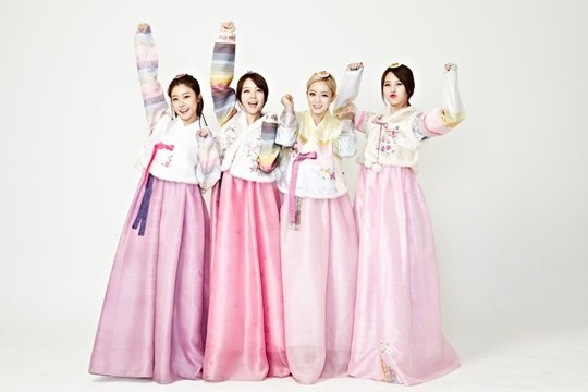 Girl's Day 韓服