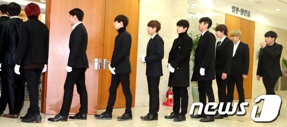 Super Junior 利特父親、祖父母出殯