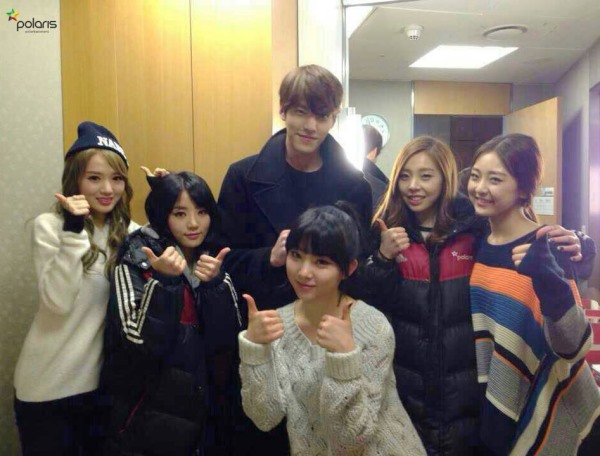 LADIES' CODE、金宇彬