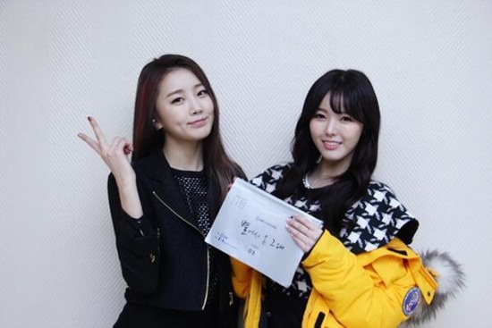 "來自星星的你"客串群 Dal★Shabet 的 Serri、秀彬 "來自星星的你"客串群 Dal★Shabet 的 Serri、秀彬
