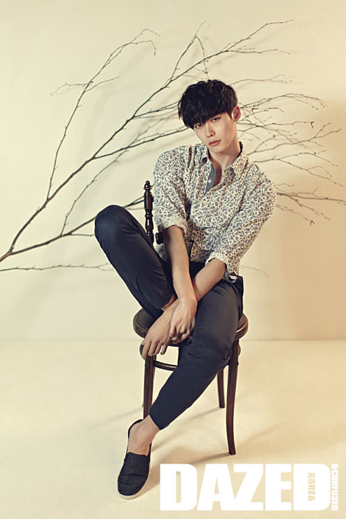 李鍾碩 Dazed & Confused 畫報(2014.04) 李鍾碩 Dazed & Confused 畫報(2014.04)