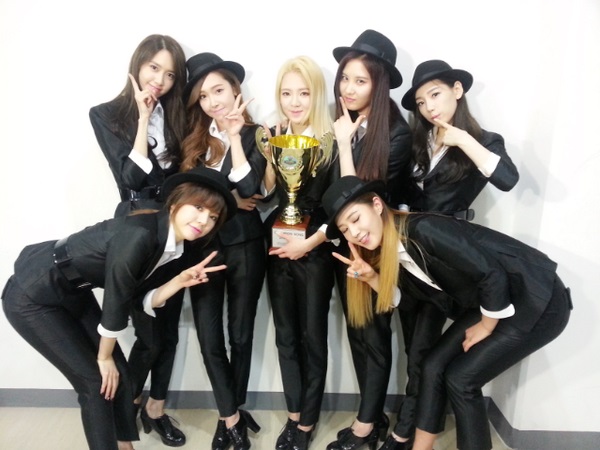 少女時代 Show Champion 140319 一位