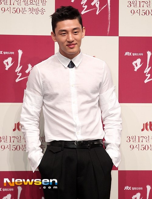 劉亞仁 劉亞仁