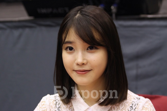 IU 香港 showcase