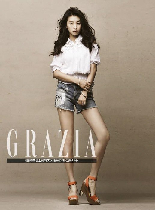 寶拉《GRAZIA》4月