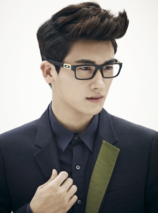 炯植 Oakley 畫報 炯植 Oakley 畫報