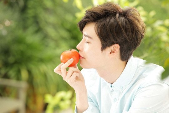 李鍾碩 Skin Food 代言照
