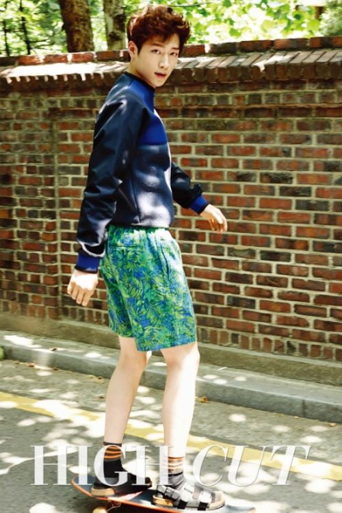 徐康俊 High Cut 畫報 (2014.07) 徐康俊 High Cut 畫報 (2014.07)