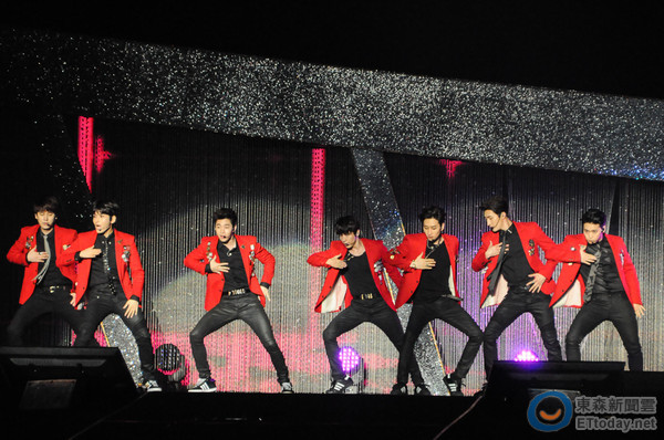 《Best of Best快樂韓樂演唱會》 Super Junior-M 《Best of Best快樂韓樂演唱會》 Super Junior-M