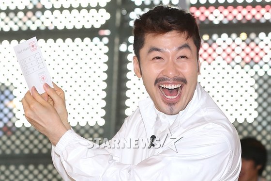 盧弘喆(盧宏哲) 盧弘喆(盧宏哲)