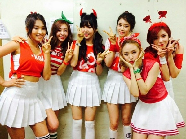 G.Na、智妍、寶拉、烋星 (孝盛)、Raina、NC.A