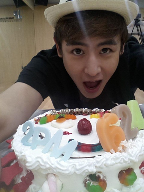 Nichkhun 慶生照 Nichkhun 慶生照