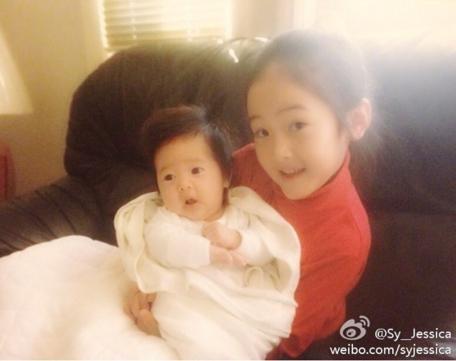 Jessica、Krystal 童年 Jessica、Krystal 童年