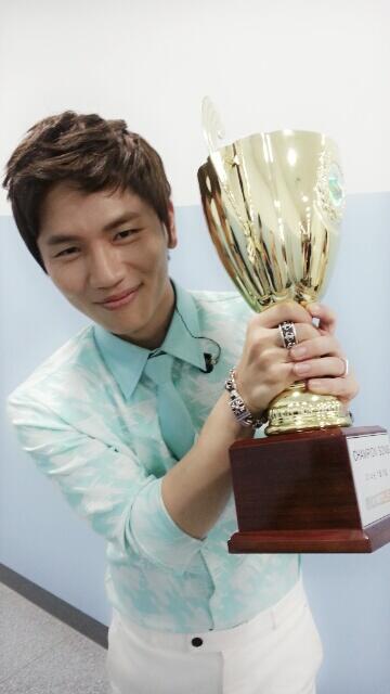 K.Will Show Champion 一位認證照