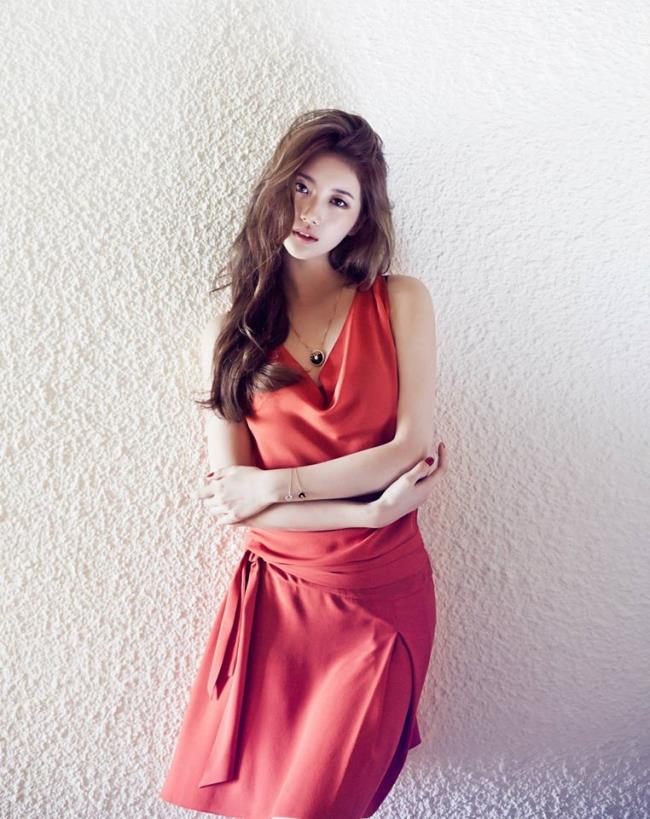 Suzy @ marie claire 2