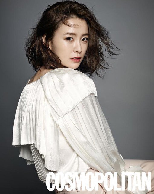 鄭有美 "COSMOPOLITAN" 8月