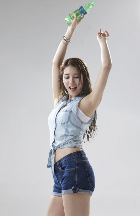 Suzy 雪碧代言照
