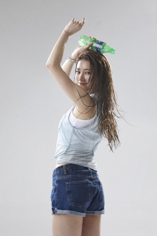 Suzy 雪碧代言照