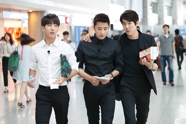 BARO、孫浩俊、柳演錫 (劉延錫) BARO、孫浩俊、柳演錫 (劉延錫)