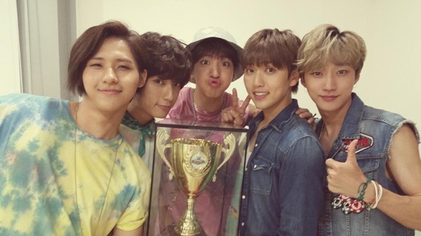 B1A4 Show Champion B1A4 Show Champion