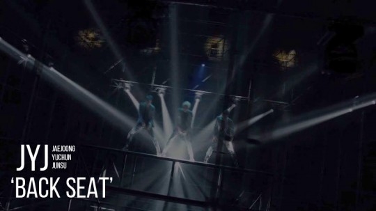 JYJ《Just Us》主打歌《Back Seat》