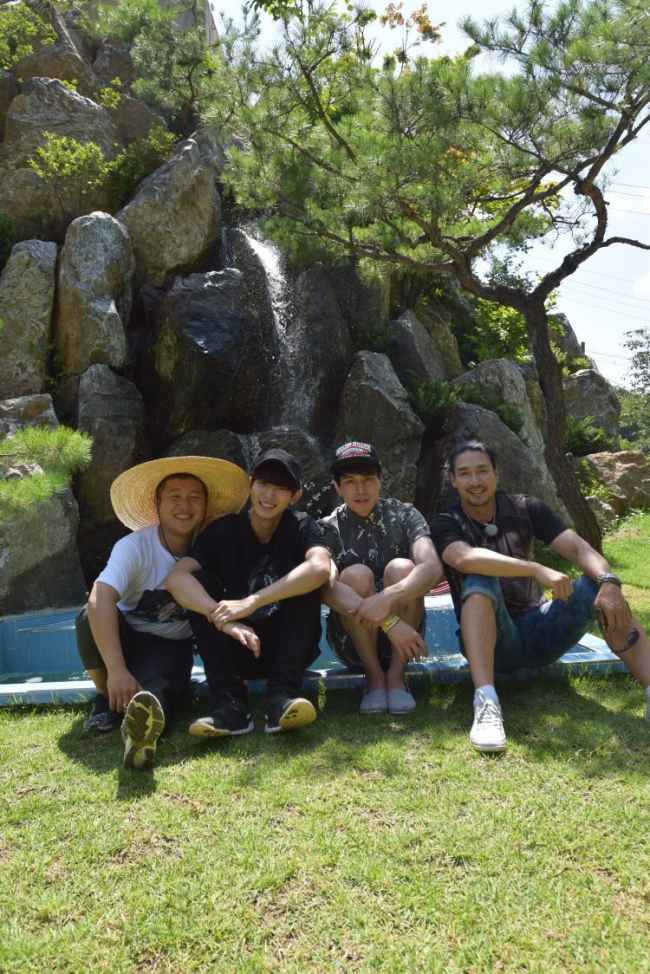Roommate 曹世鎬、Chan Yeol、李棟旭、申成宇