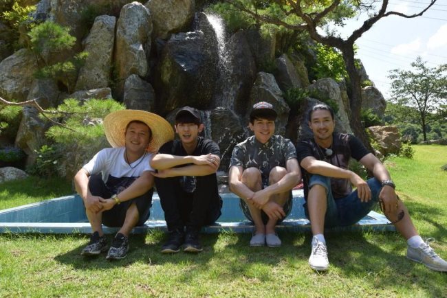 Roommate 曹世鎬、Chan Yeol、李棟旭、申成宇 2