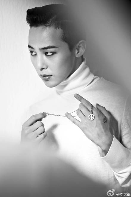 G-Dragon (GD) 周大福
