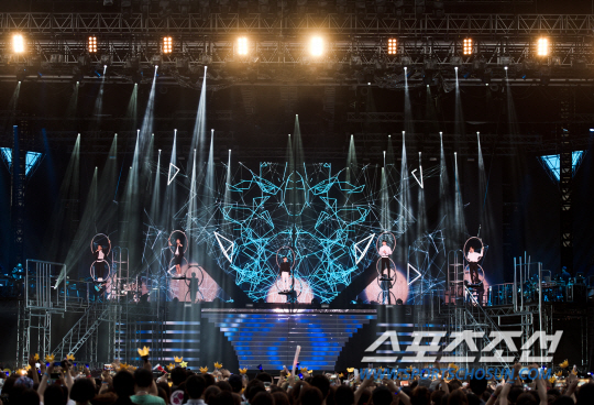 2014 YG Family (WINNER) 2014 YG Family (WINNER)