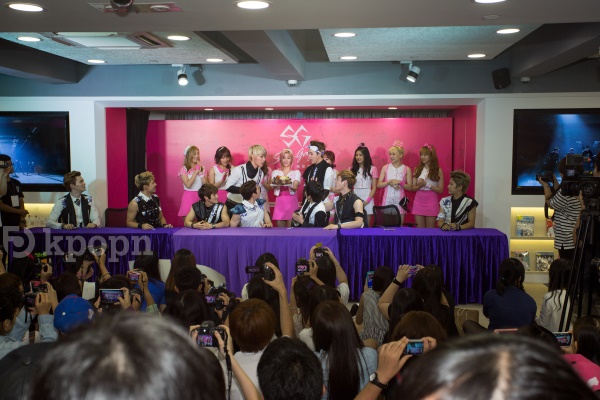 BTL 香港 FM (Ye-A 送蛋糕)