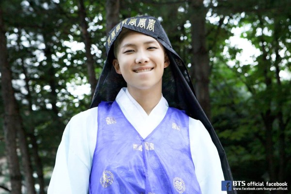 Rap Monster 韓服照