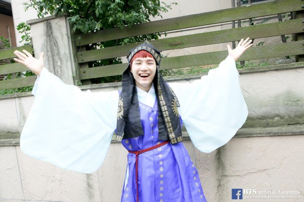 SUGA 韓服照