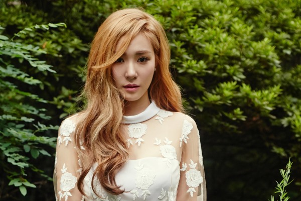 少女時代-TaeTiSeo《Holler》概念照:Tiffany 少女時代-TaeTiSeo《Holler》概念照:Tiffany
