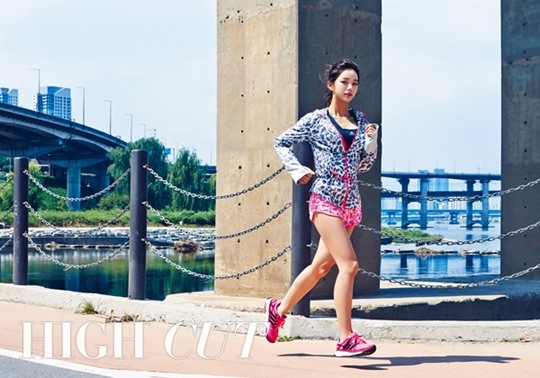 吳漣序 HIGH CUT 畫報 (2014.10) 吳漣序 HIGH CUT 畫報 (2014.10)