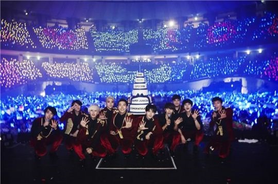 Super Junior《Super Show 6》 Super Junior《Super Show 6》