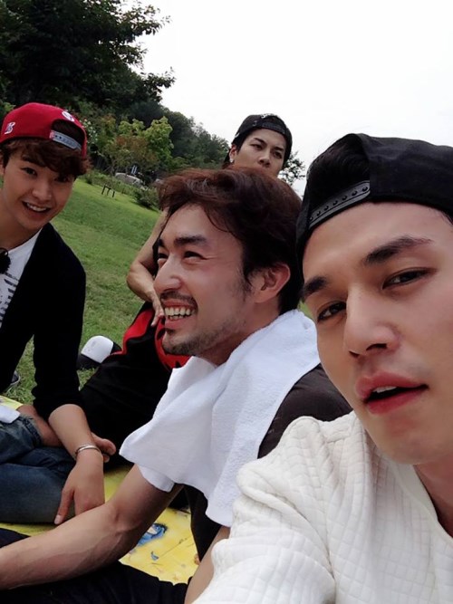 李棟旭、Jackson、大谷亮平、朴敏雨、Sunny、Young Ji 李棟旭、Jackson、大谷亮平、朴敏雨