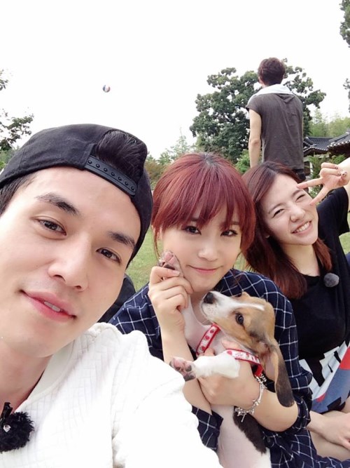 李棟旭、Jackson、大谷亮平、朴敏雨、Sunny、Young Ji 李棟旭、Sunny、Young Ji