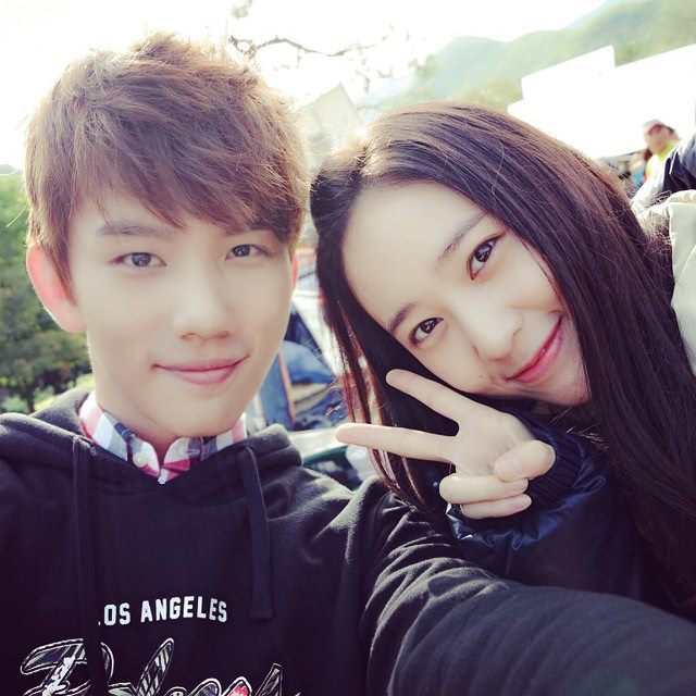 白承道、Krystal