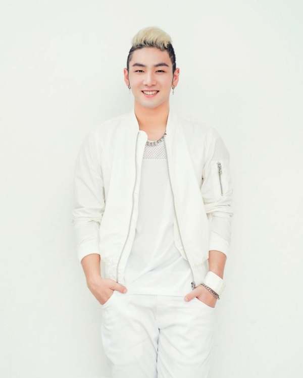 Baekho 出道日單《Shalala Ring》概念照