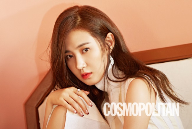 Yuri @ COSMOPOLITAN (2014.11) Yuri @ COSMOPOLITAN (2014.11)
