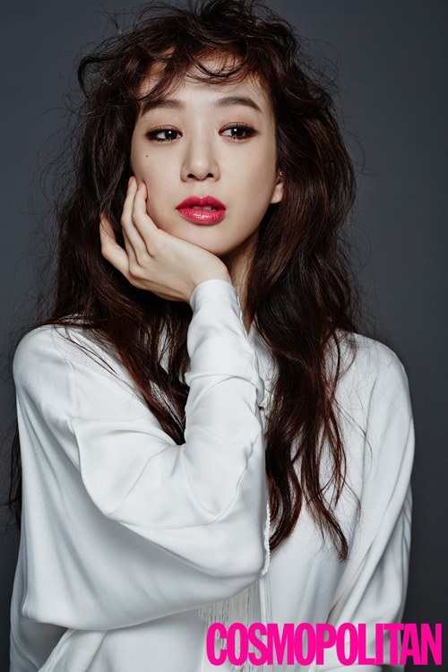 鄭麗媛 Cosmopolitan 畫報 (2014.11) 鄭麗媛 Cosmopolitan 畫報 (2014.11)
