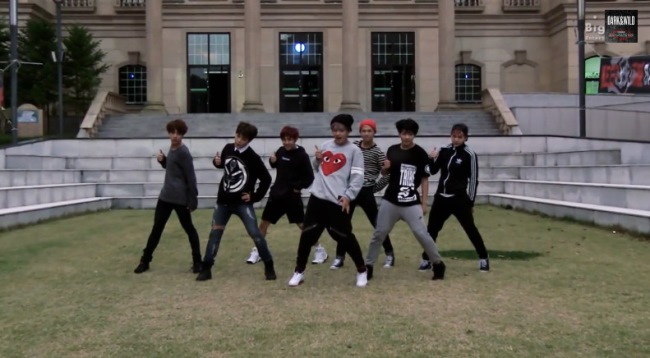 BTS 防彈少年團 "賀爾蒙戰爭" 戶外舞蹈版 MV 截圖